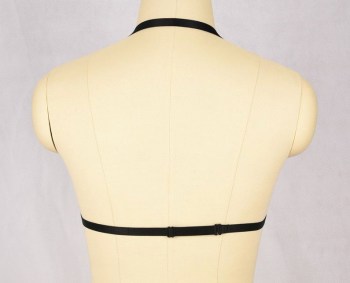 Soutien-gorge harnais noir élastique et dentelle lanières