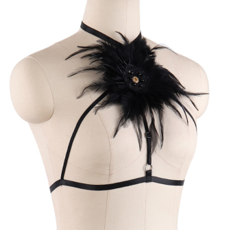Soutien-gorge harnais burlesque noir à plumes