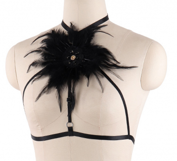 Soutien-gorge harnais burlesque noir à plumes