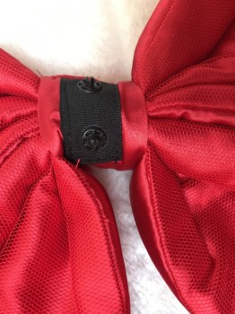 String rouge satin gros noeud molletonné amovible