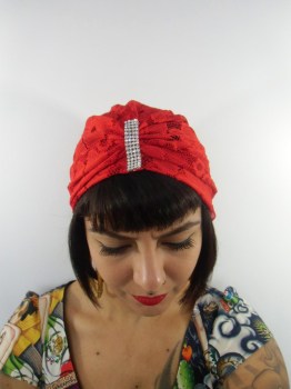 Bonnet turban original rétro en dentelle à strass